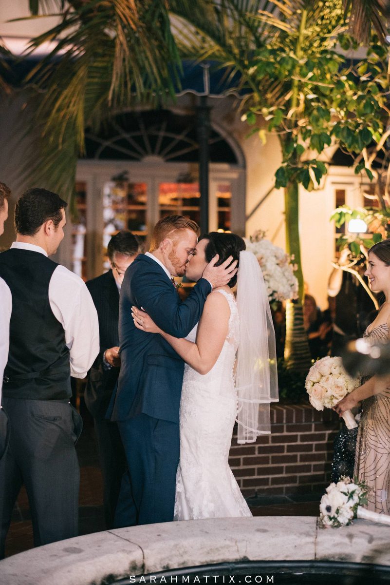 first kiss during wedding ceremony